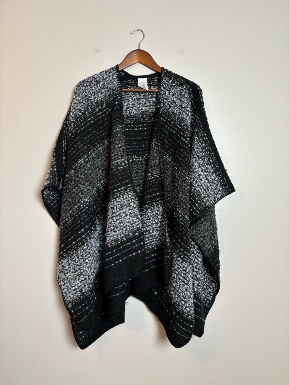 Woolrich Shawl Womens One Size Black White